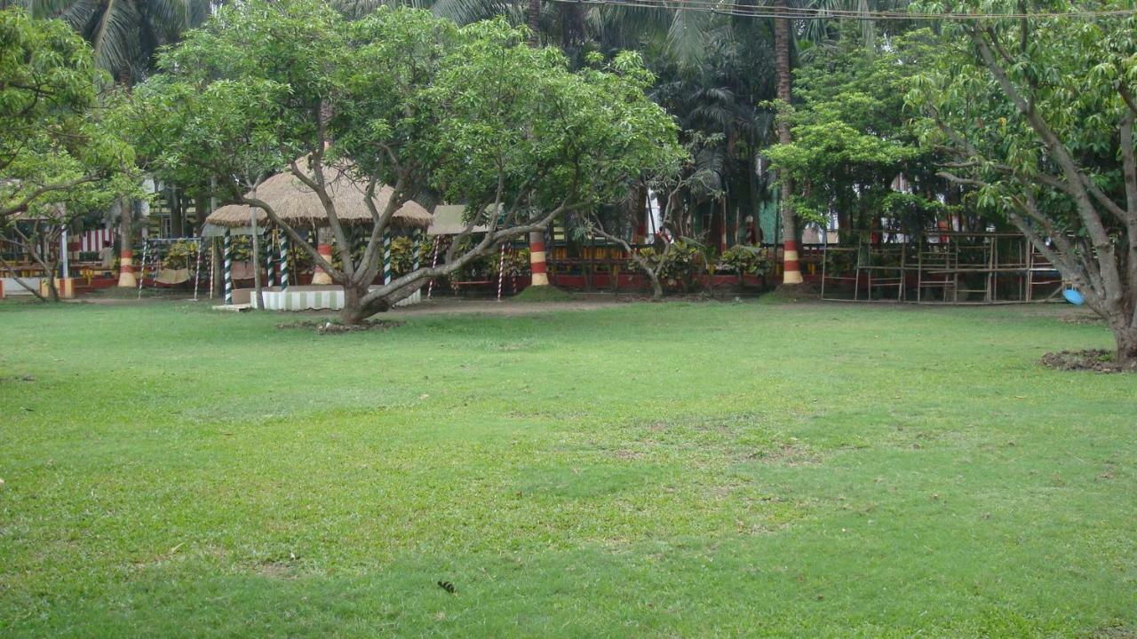 Palm Village Resort Kalkutta Kültér fotó